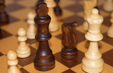 Opposite color chess piecies Opposite color chess piecies