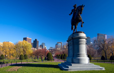 Statue of a man on a horse
