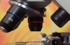 Microscope with red and blue lenses Microscope with red and blue lenses