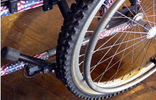 Wheelchair bicycle tire Wheelchair bicycle tire