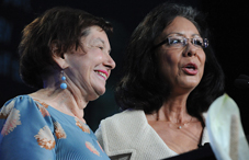 Dr. Florence Denmark accepted an Outstanding Lifetime Contribution to Psychology Award from APA President Dr. Melba J.T. Vasquez at the convention opening session. (credit: Lloyd Wolf) Dr. Florence Denmark accepted an Outstanding Lifetime Contribution to Psychology Award from APA President Dr. Melba J.T. Vasquez at the convention opening session. (credit: Lloyd Wolf)