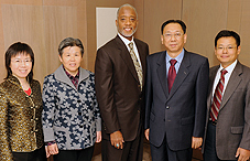 APA’s Dr. Norman B. Anderson, center, met with psychologists from the Chinese Psychological Society. From left to right: Xiaolan Fu, Yufang Yang, Kan Zhang and Buxin Han. (credit: Lloyd Wolf) APA’s Dr. Norman B. Anderson, center, met with psychologists from the Chinese Psychological Society. From left to right: Xiaolan Fu, Yufang Yang, Kan Zhang and Buxin Han. (credit: Lloyd Wolf)