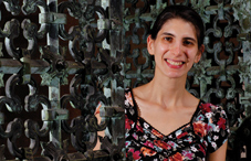 With a $12,000 Pearson Early Career Grant from the American Psychological Foundation, Dr. Daryn David is hoping to ease the stress of mothers with serious mental illness (credit: Mel Evans)