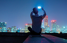 Taking photos can increase people's enjoyment of positive experiences