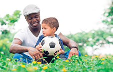 Men who grow up in warm families feel more secure in their romantic relationships.