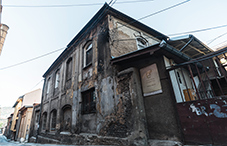 Photo documents the scars of war that remain even after two decades.