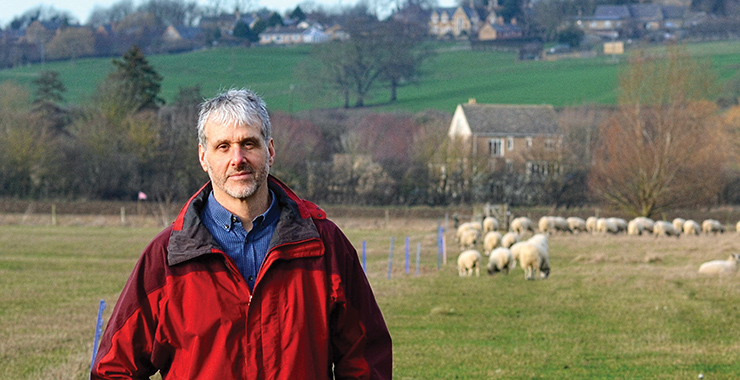 Dr. Gerald Burgess is a clinical psychologist trainer at the University of Leicester. 