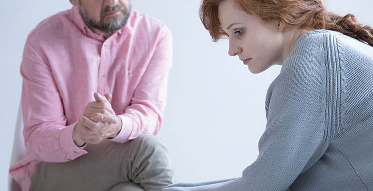 Monitor on Psychology: June; psychologist talking with a client