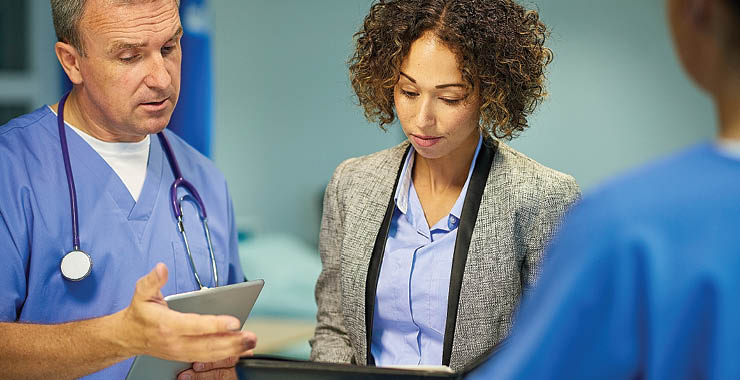Monitor on Psychology: June; psychologist working with a physician