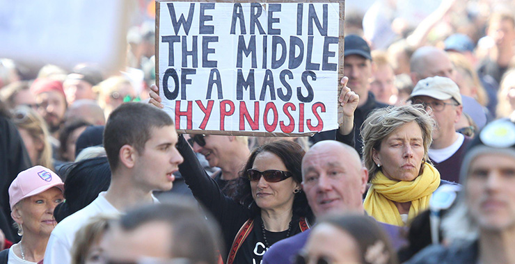 antivaccination protesters
