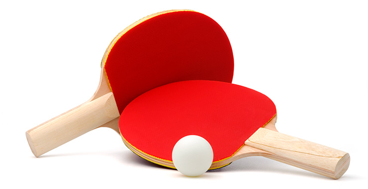 ping pong paddles and ball