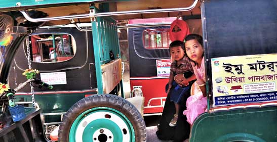 Mother and Children in Rickshaw, Cox’s Bazar, Bangladesh.  Photo by Raphael Gunner, PhD