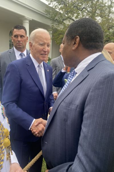 President Joe Biden shakes the hand of APA CEO Dr. Arthur Evans, Jr.