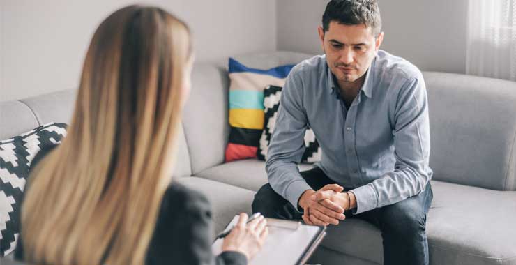 two people having a conversation
