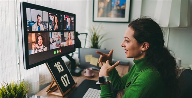 Looks can be deceiving: Investigating change blindness in an online setting