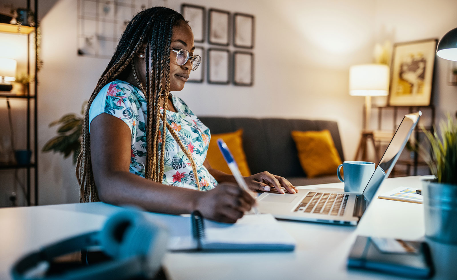 Black female student <a href=